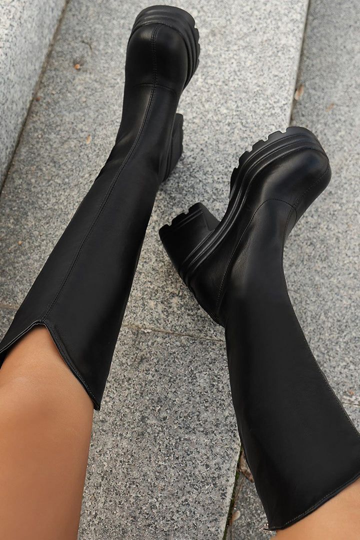 Robine | Black Knee-High Platform Boots – Stylish & Comfortable