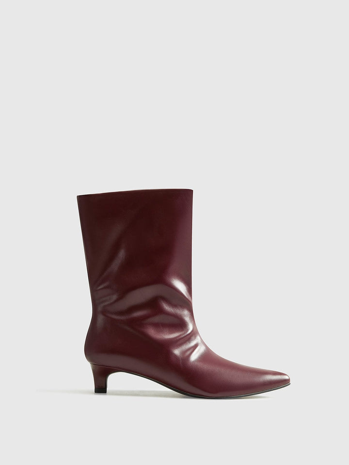 Elegant Ankle Boots in Bordeaux – Timeless & Stylish