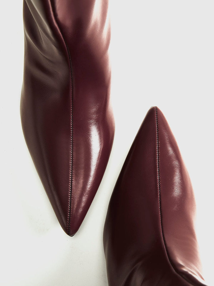 Élise | Minimalist Leather Ankle Boots in Burgundy